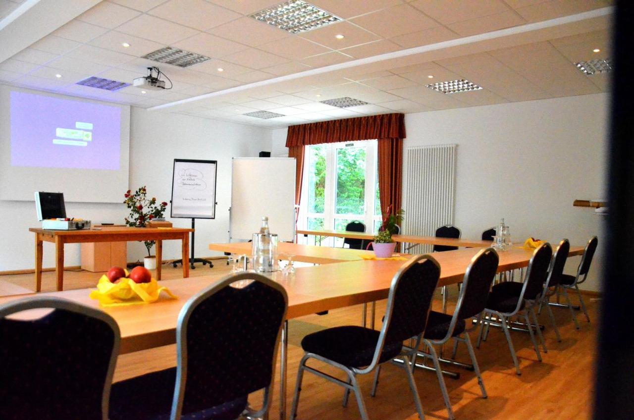 Hotel Am Klieversberg Wolfsburg Bagian luar foto