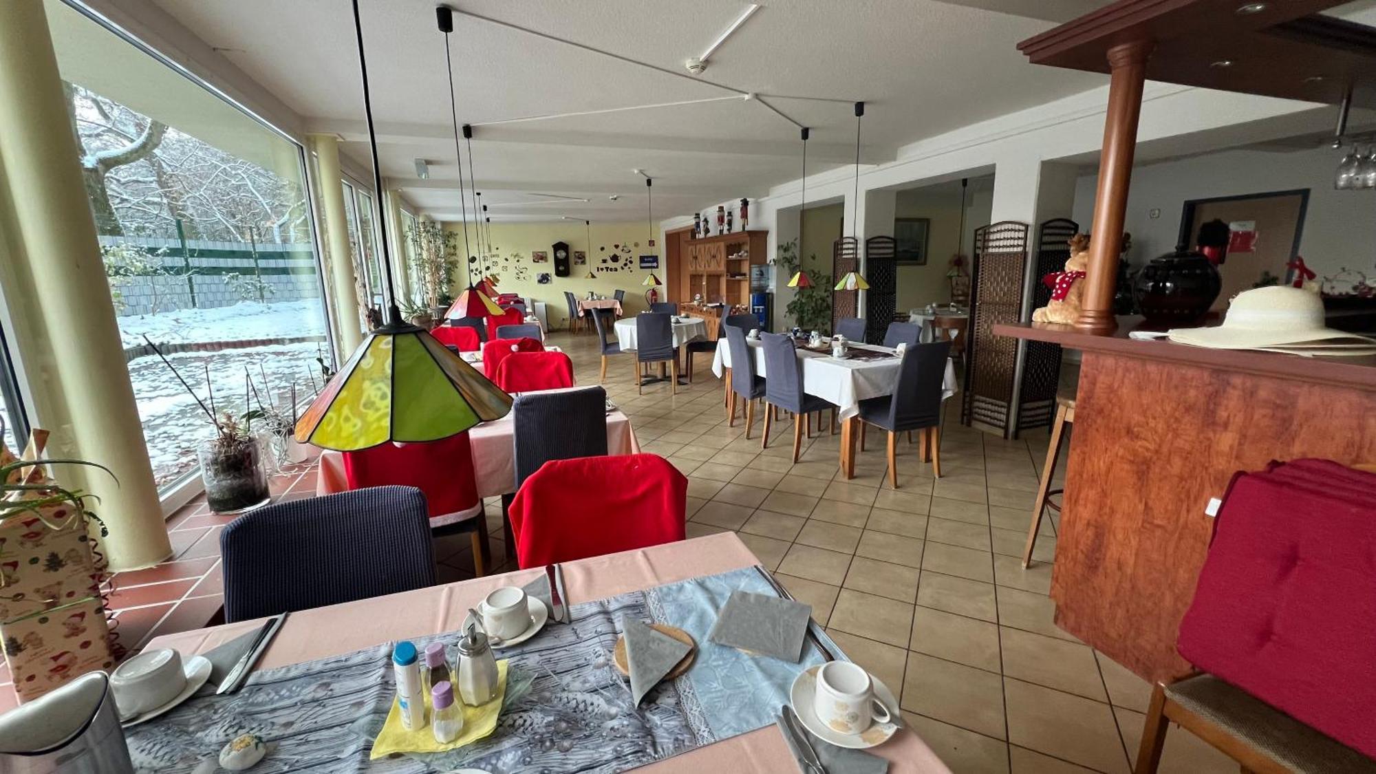 Hotel Am Klieversberg Wolfsburg Bagian luar foto