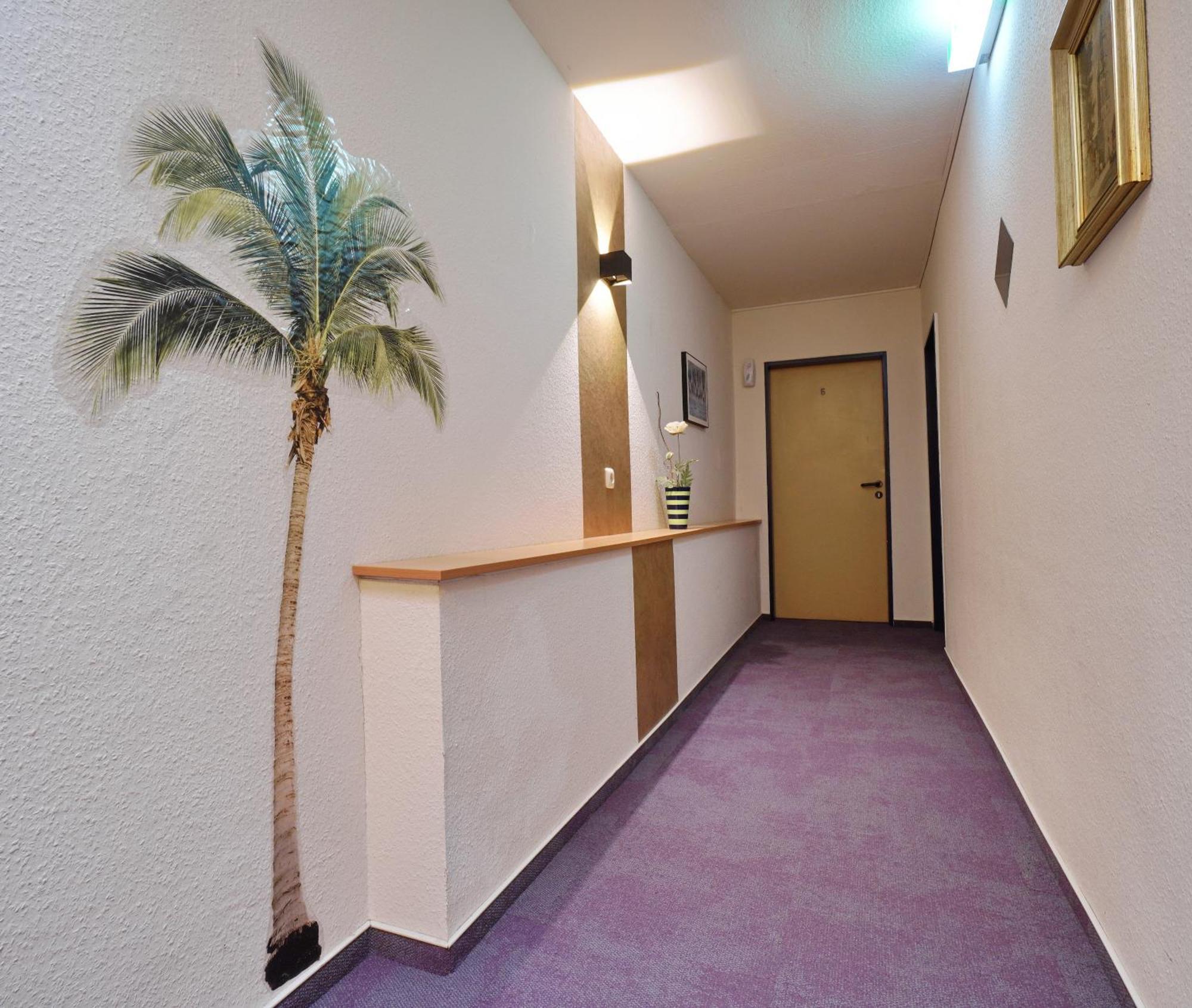 Hotel Am Klieversberg Wolfsburg Bagian luar foto