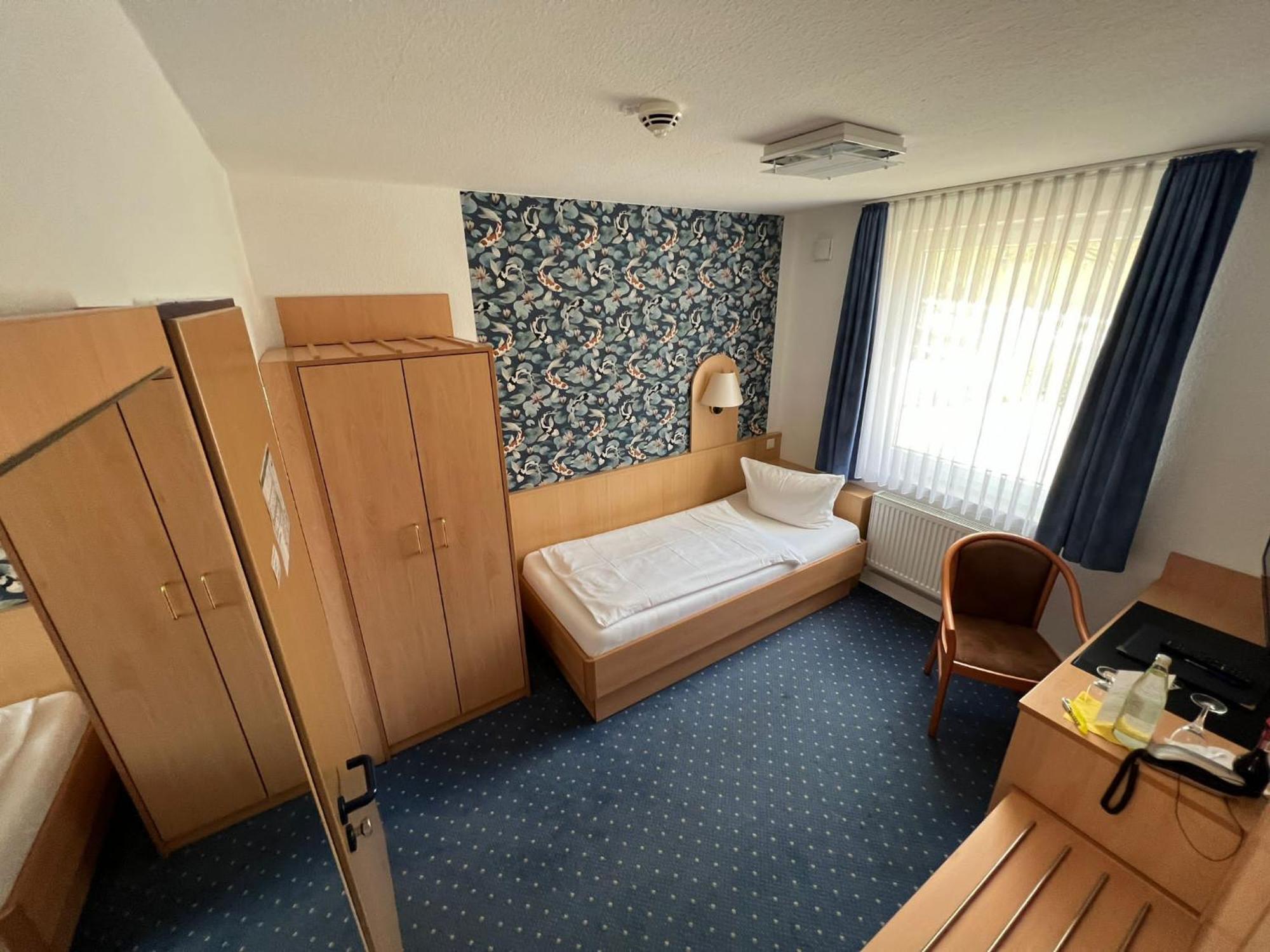 Hotel Am Klieversberg Wolfsburg Bagian luar foto