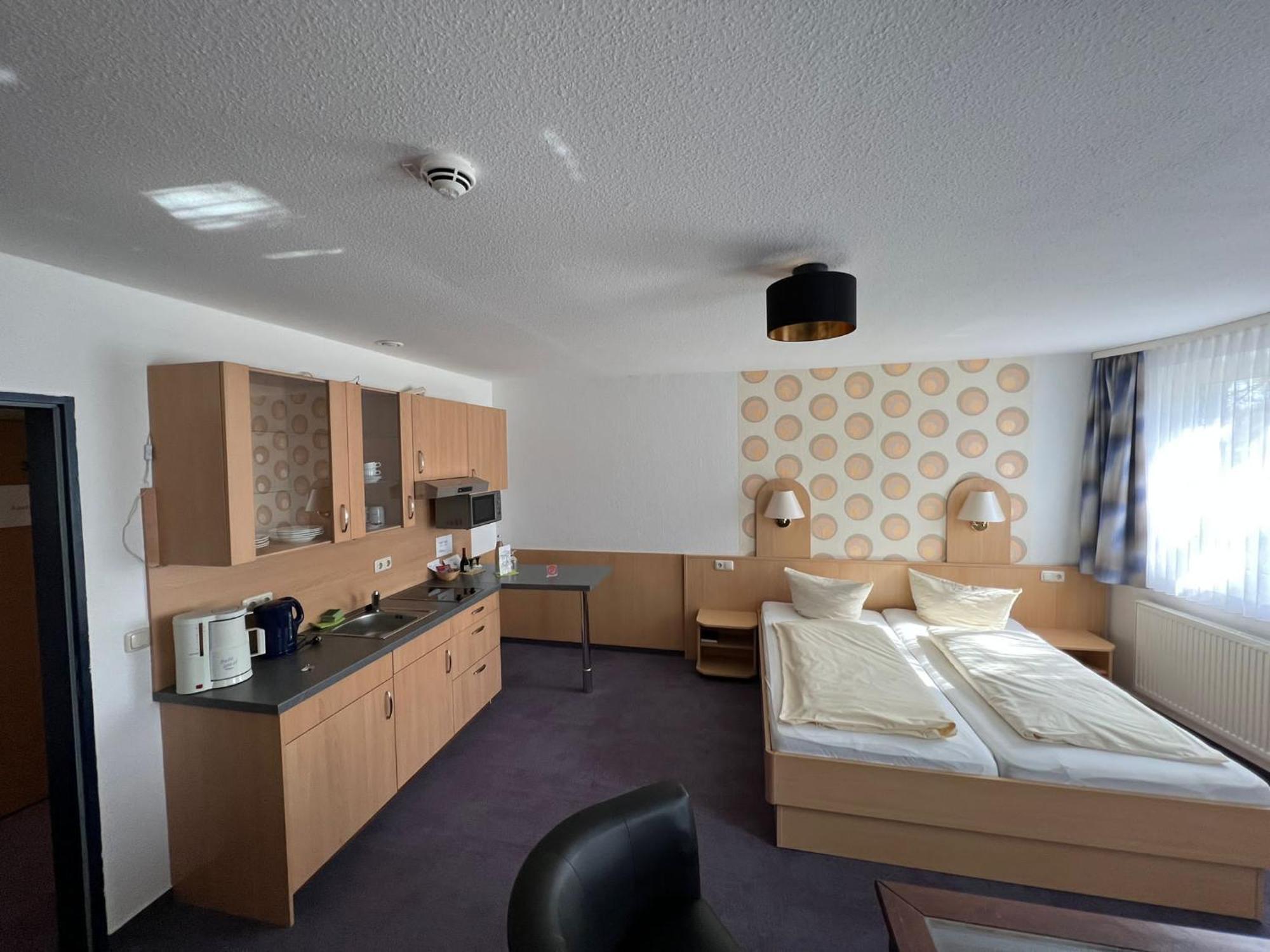 Hotel Am Klieversberg Wolfsburg Bagian luar foto