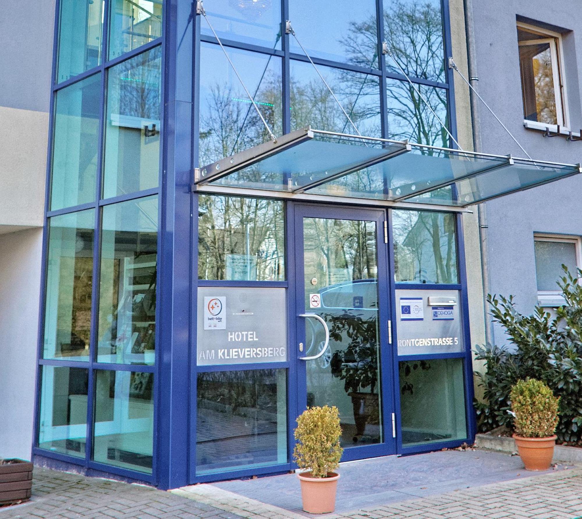 Hotel Am Klieversberg Wolfsburg Bagian luar foto